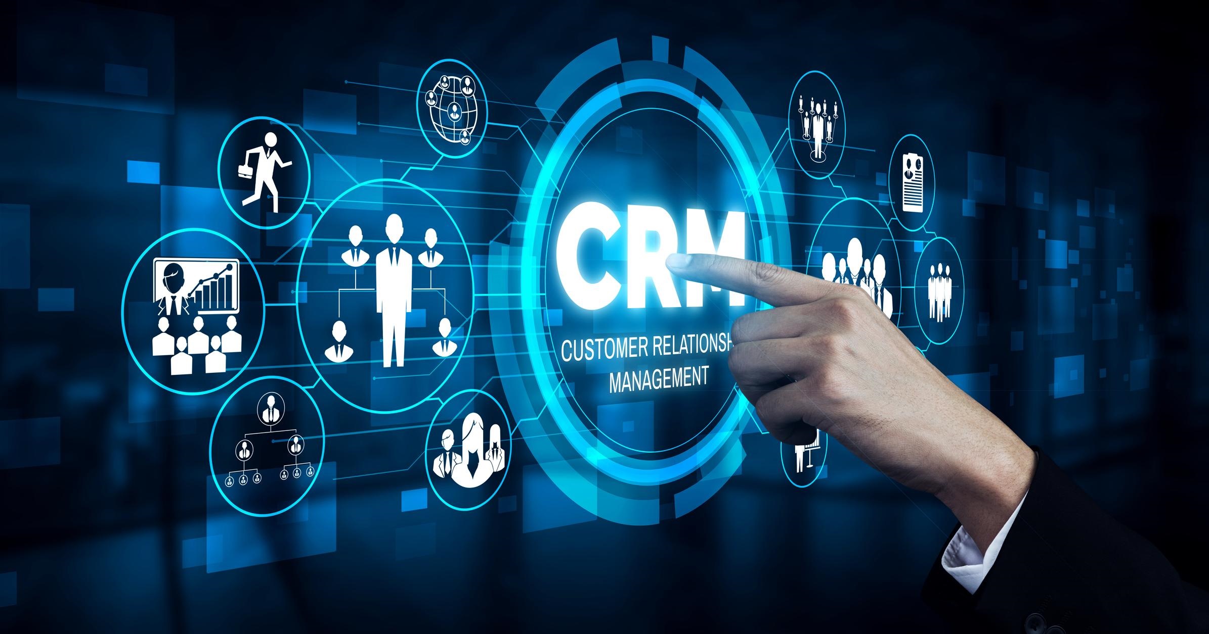 CRM cần có nhiều tính năng để hỗ trợ người dùng hoàn hảo nhất